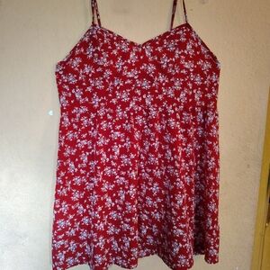 Red Sleeveless Fitted Camisole with Spaghetti Straps